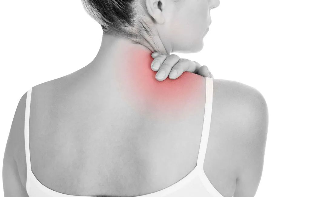 這4種肩痛可能是疾病發(fā)出的信號(hào)！