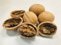 吃核桃補(bǔ)腦？研究發(fā)現(xiàn)：愛(ài)吃核桃的人，血管和大腦都不一樣……