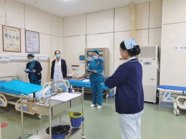 護理風采∣紙上“痰”兵終覺淺，三基三嚴勤苦練