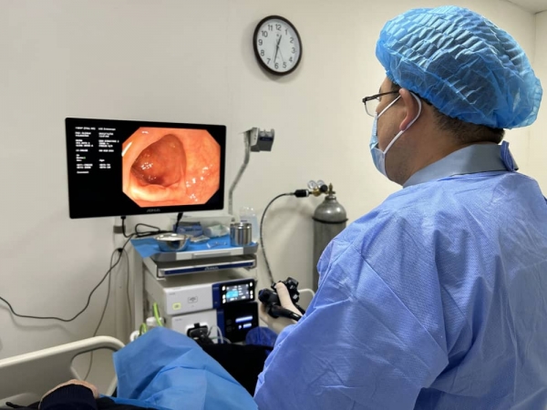 不可大意！61歲大爺腹痛、便血，緊急治療，醫(yī)生提醒：這件事必須做！